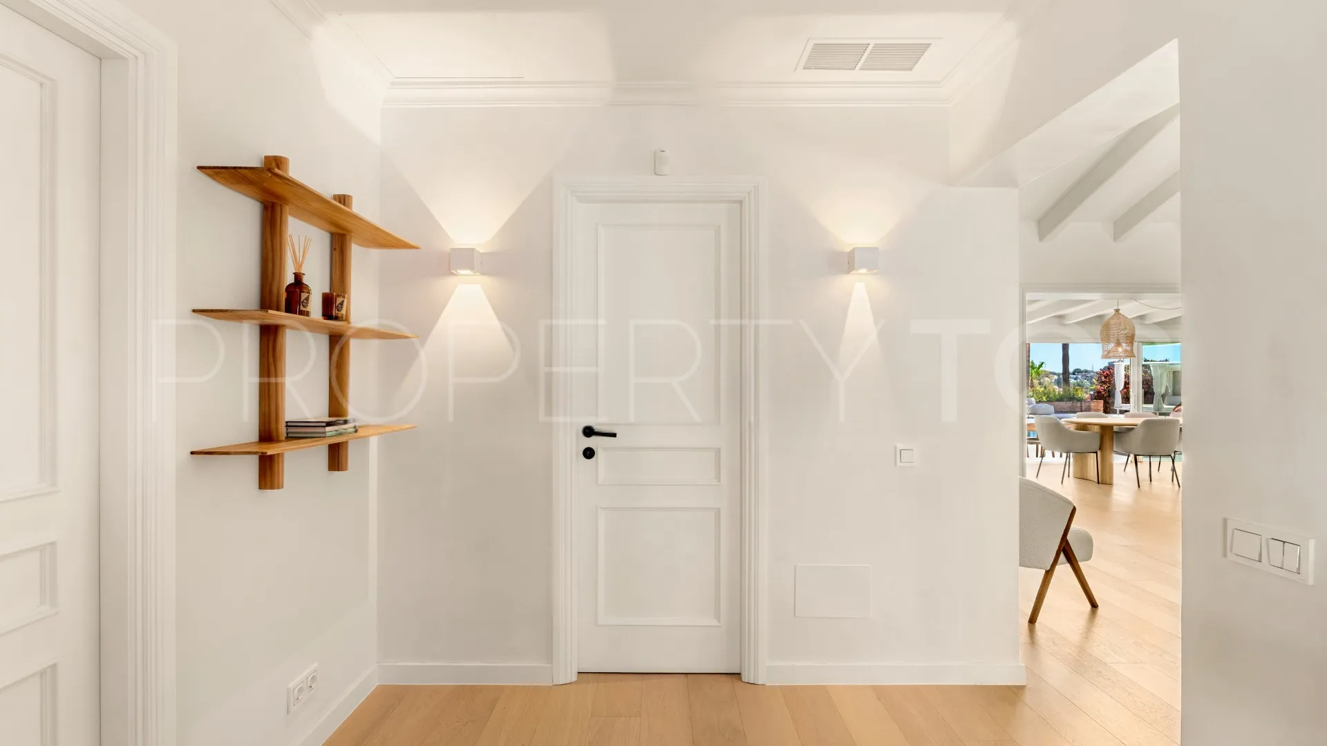 4 bedrooms villa in Los Altos del Paraiso for sale