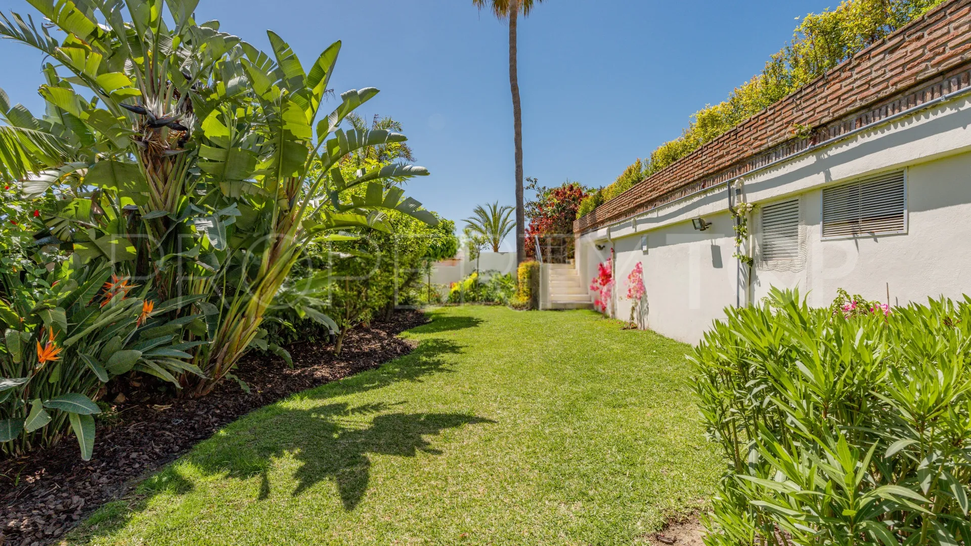 4 bedrooms villa in Los Altos del Paraiso for sale