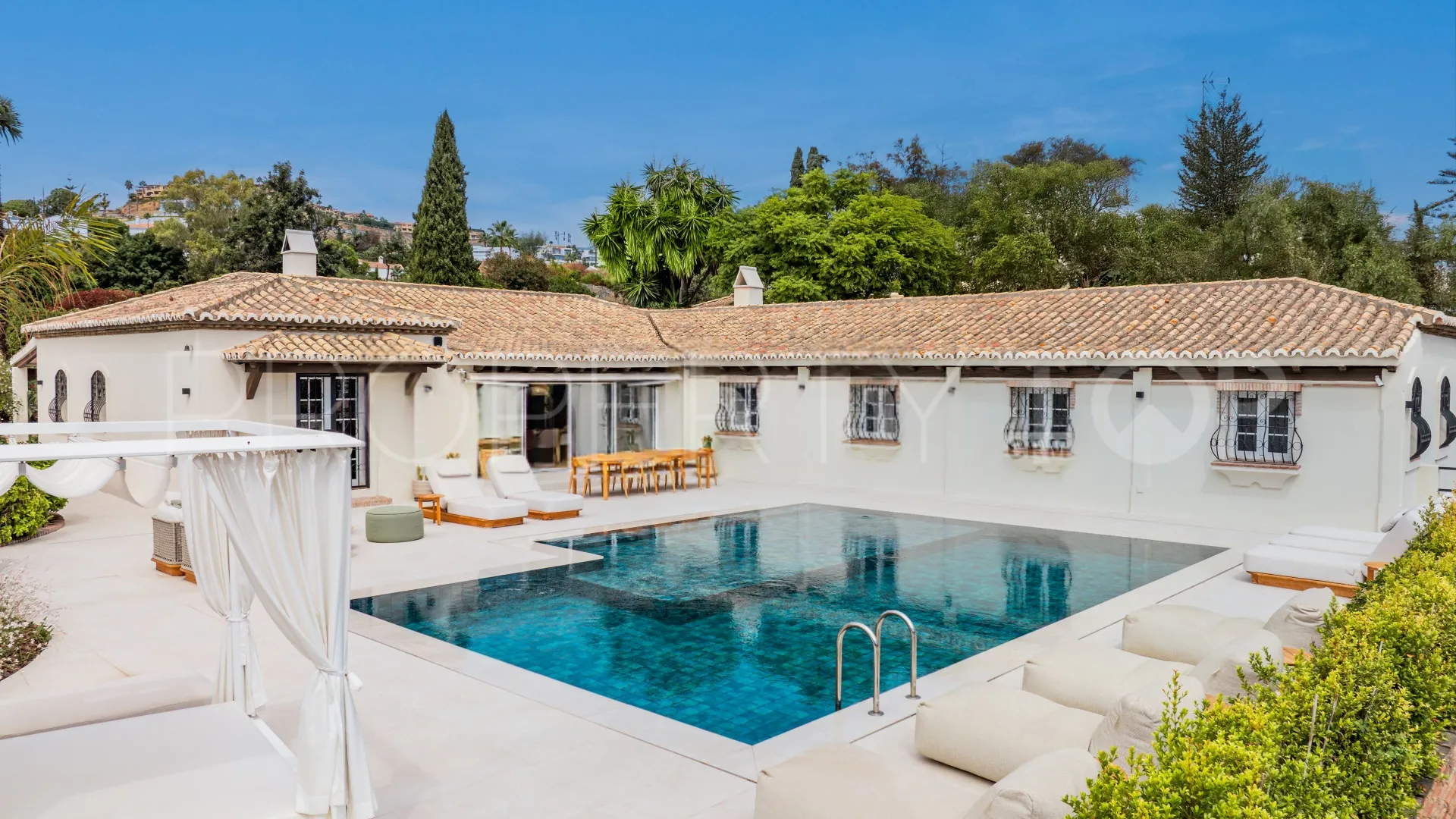 4 bedrooms villa in Los Altos del Paraiso for sale