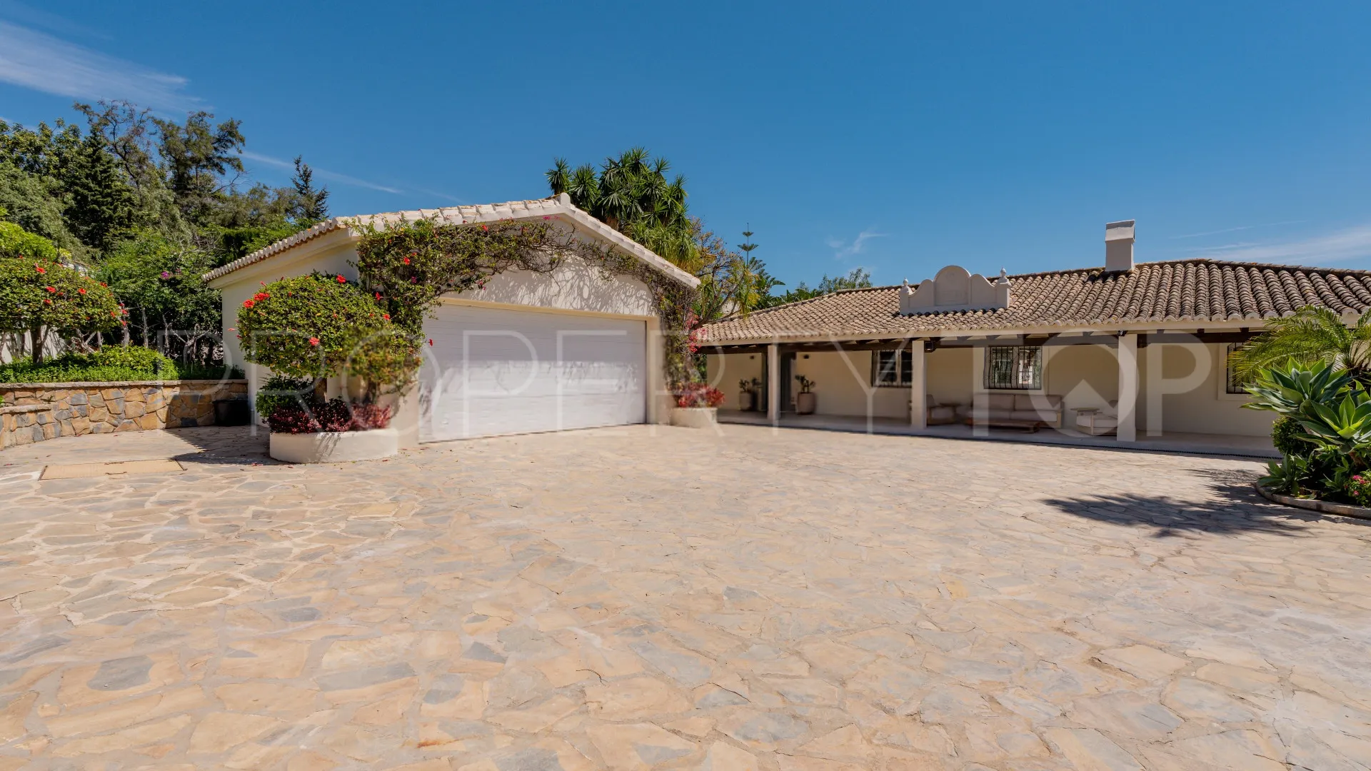 4 bedrooms villa in Los Altos del Paraiso for sale