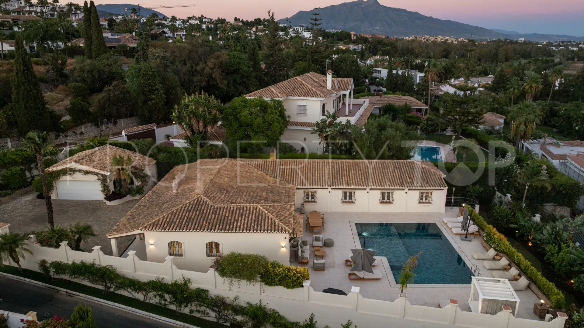 4 bedrooms villa in Los Altos del Paraiso for sale
