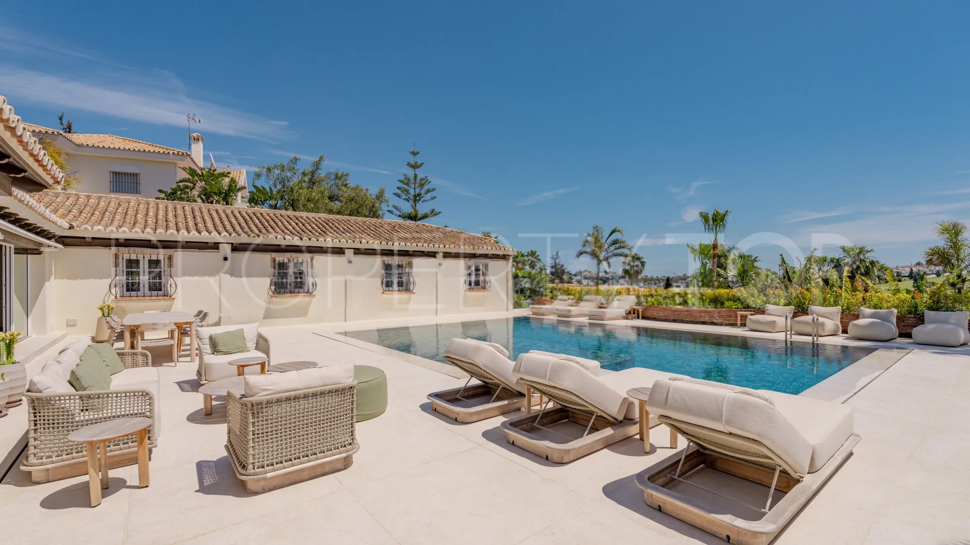 4 bedrooms villa in Los Altos del Paraiso for sale