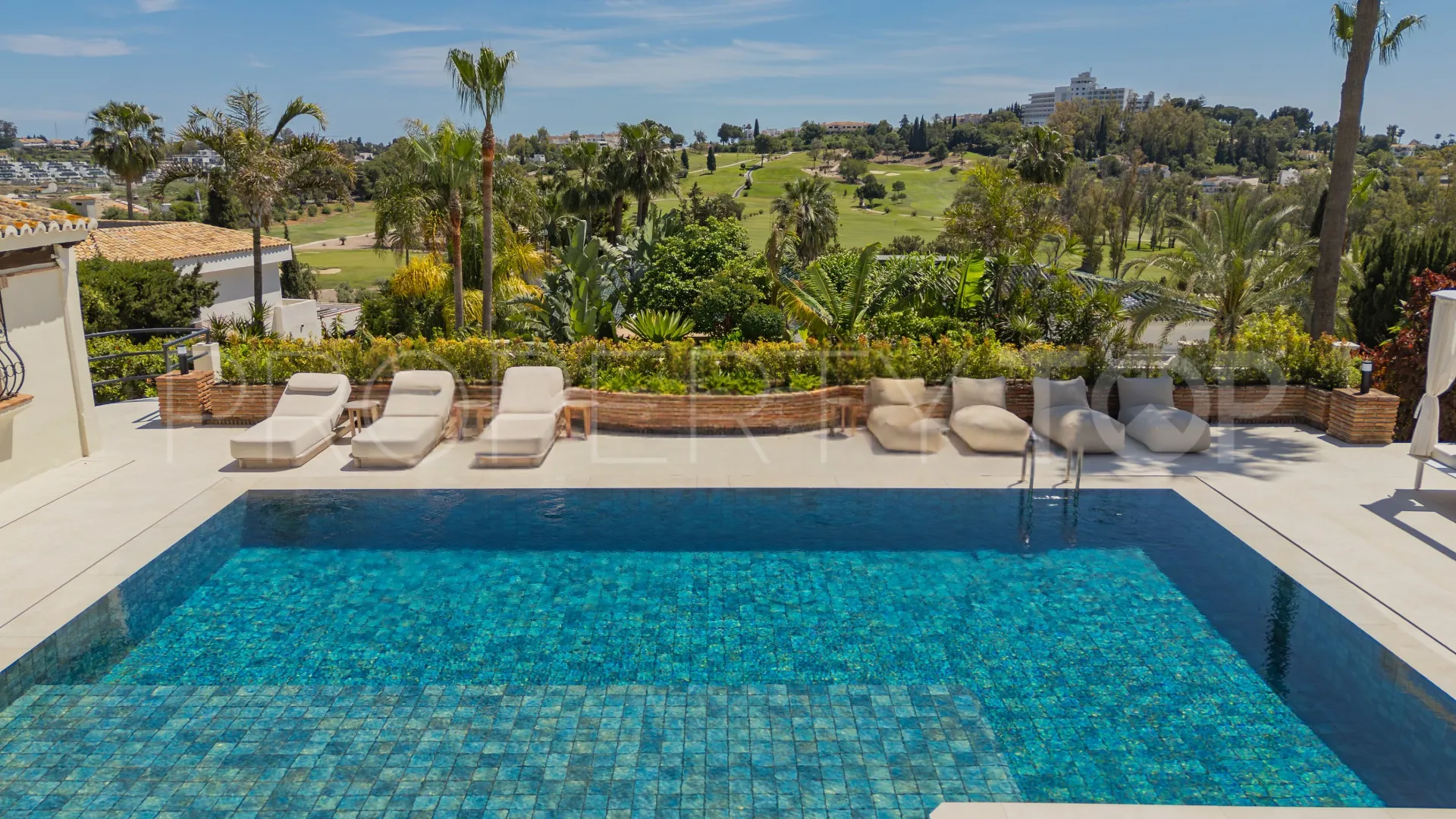 4 bedrooms villa in Los Altos del Paraiso for sale