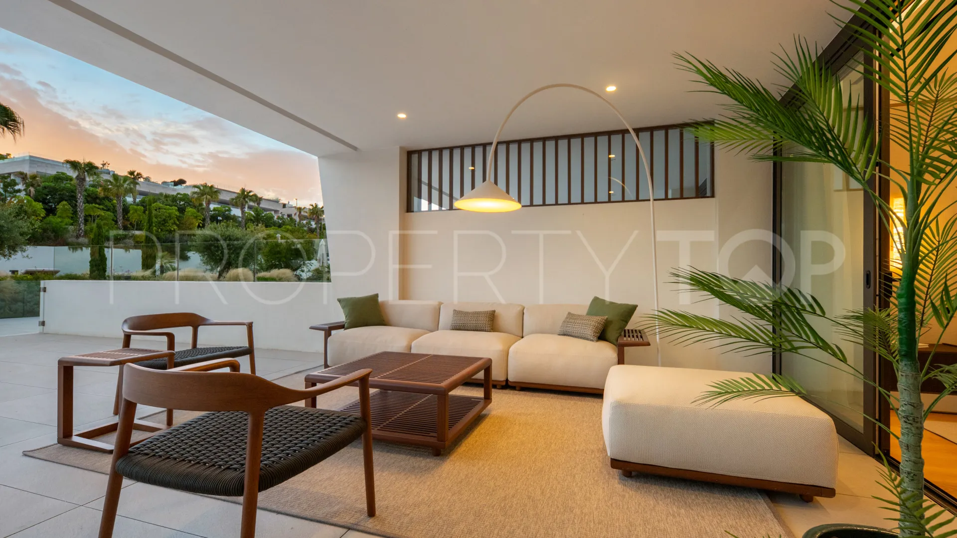 For sale Marbella Golden Mile 4 bedrooms ground floor duplex