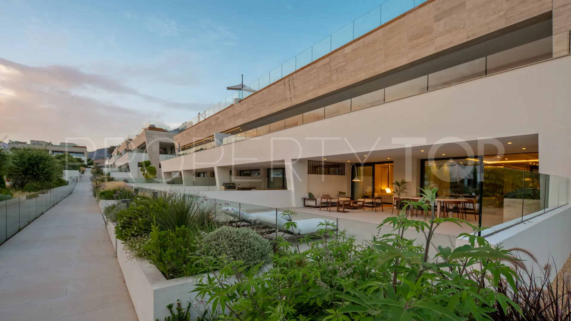 For sale Marbella Golden Mile 4 bedrooms ground floor duplex