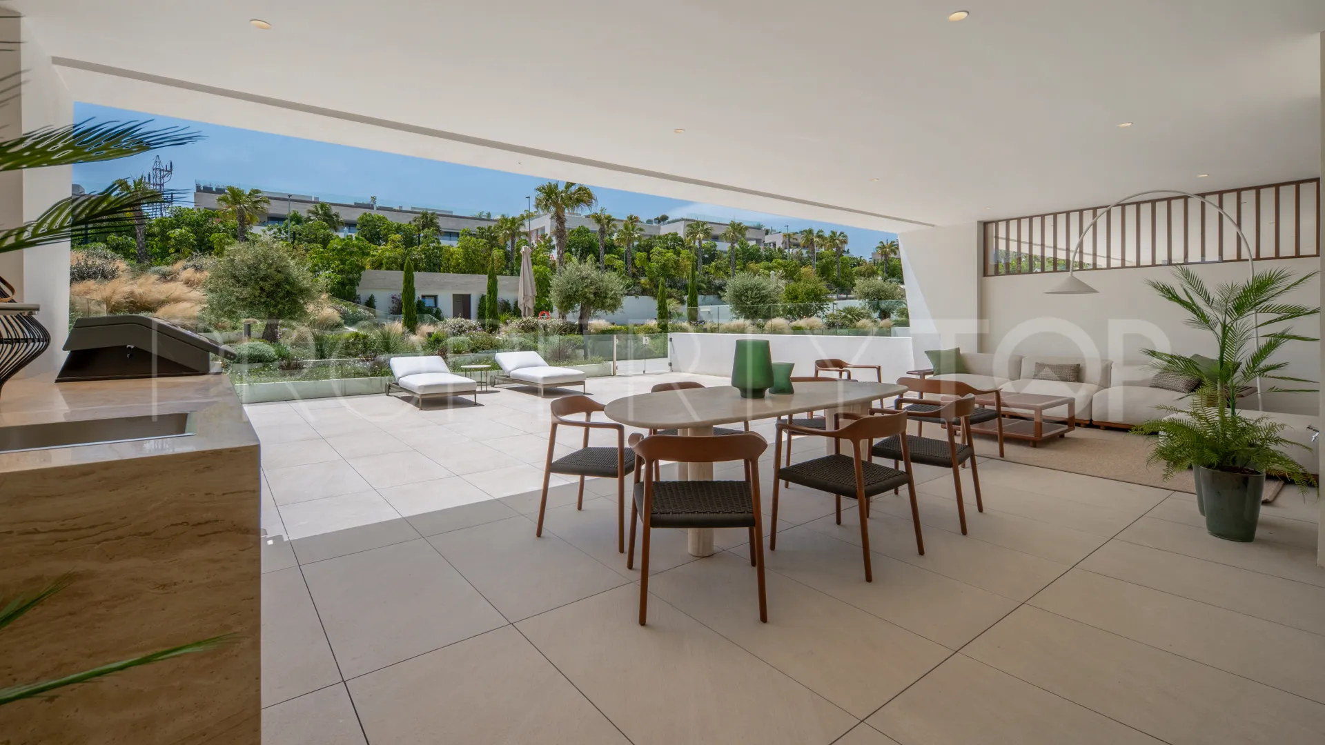 For sale Marbella Golden Mile 4 bedrooms ground floor duplex
