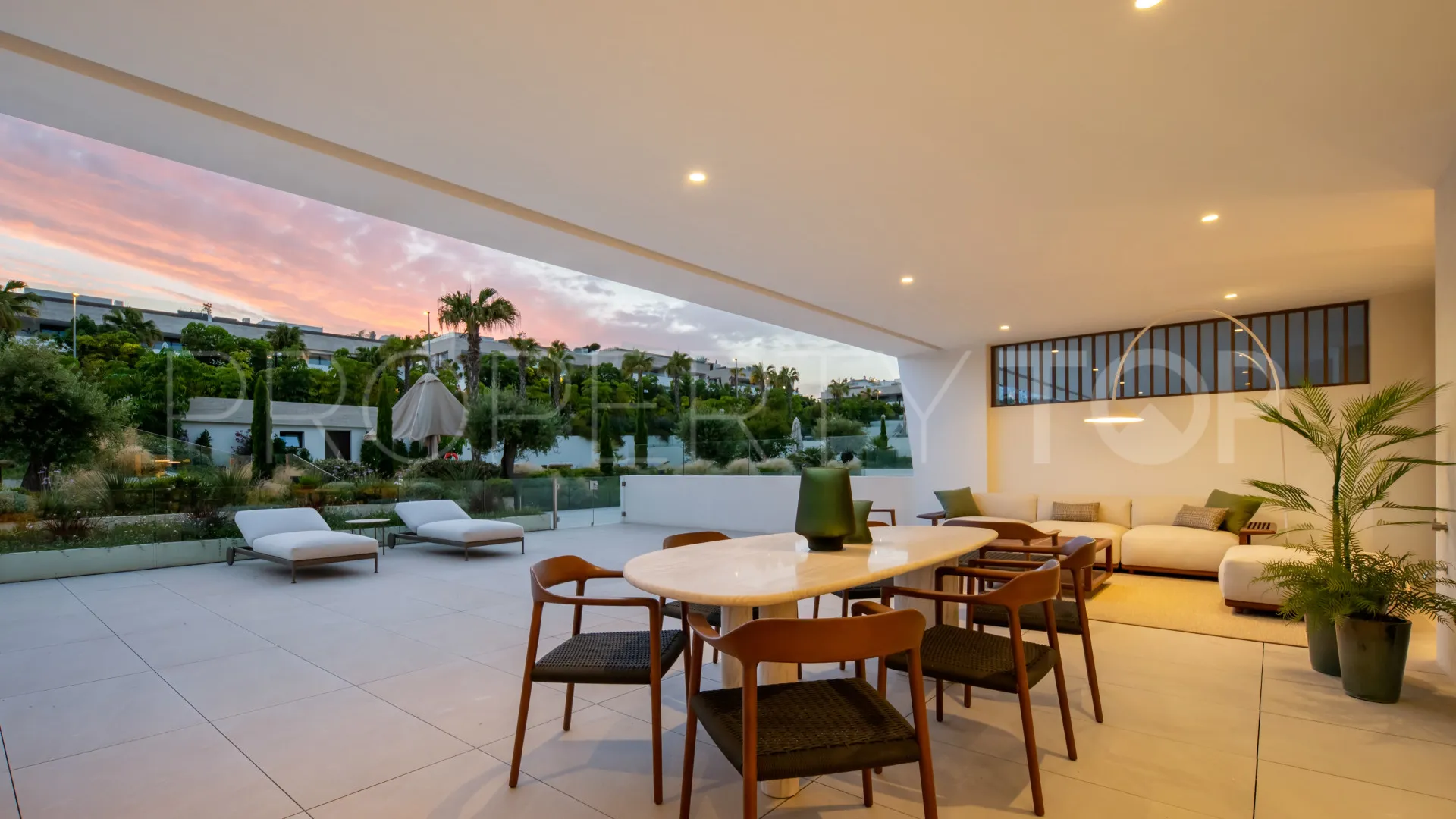 For sale Marbella Golden Mile 4 bedrooms ground floor duplex