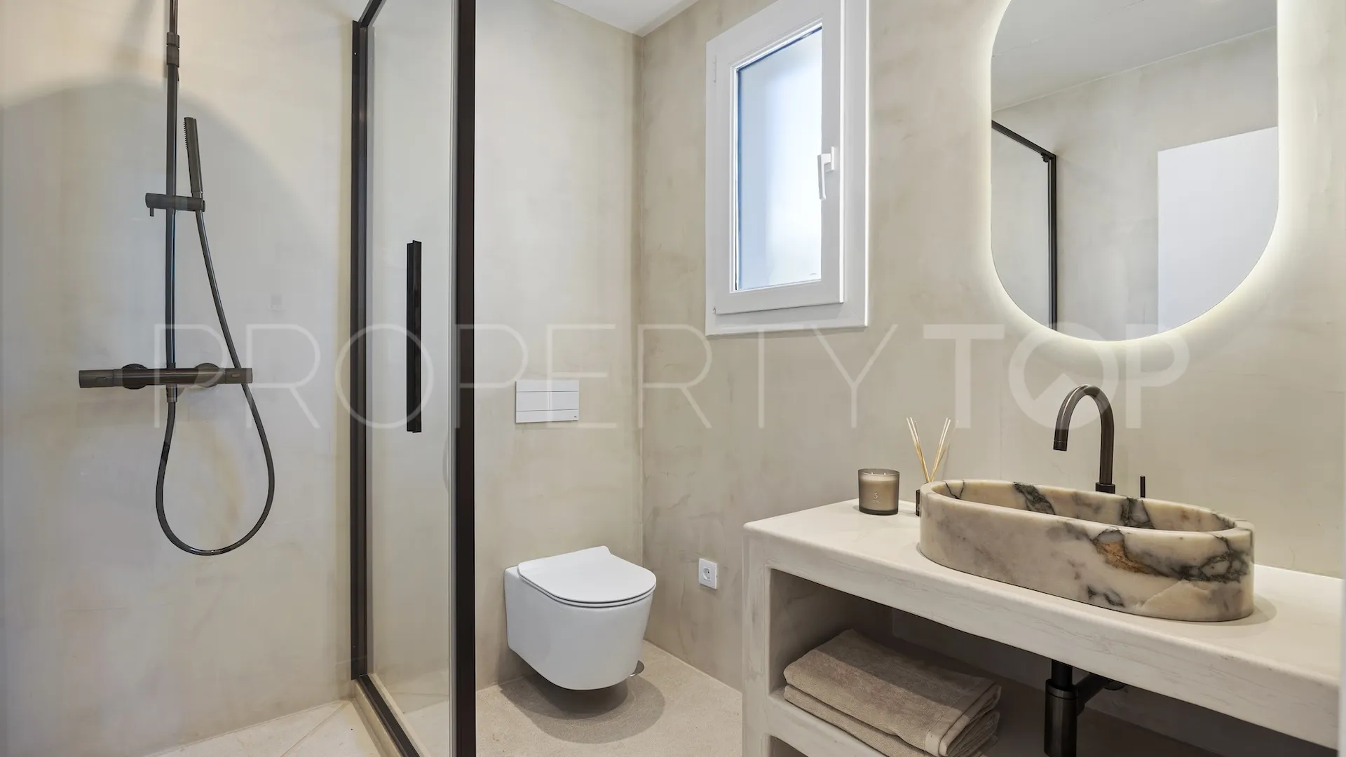 Buy 4 bedrooms villa in La Alqueria
