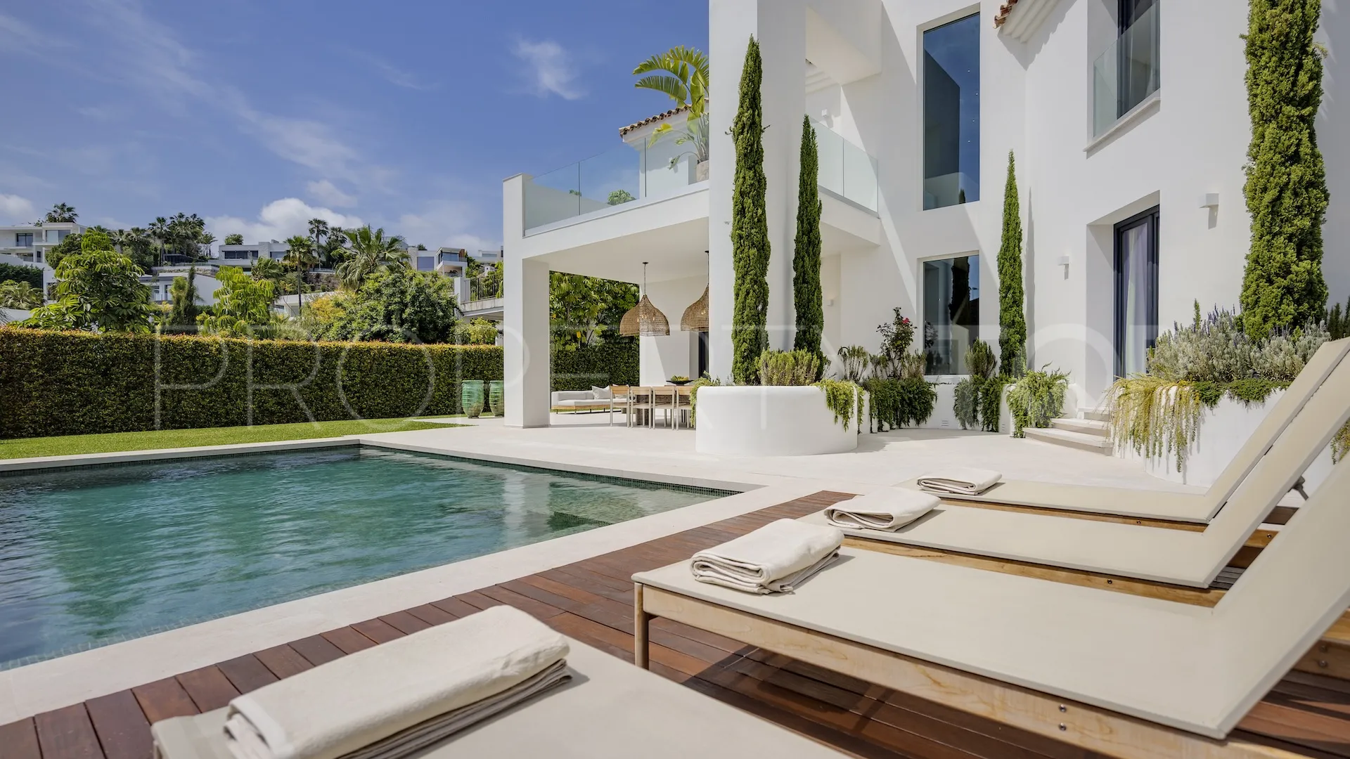 Buy 4 bedrooms villa in La Alqueria