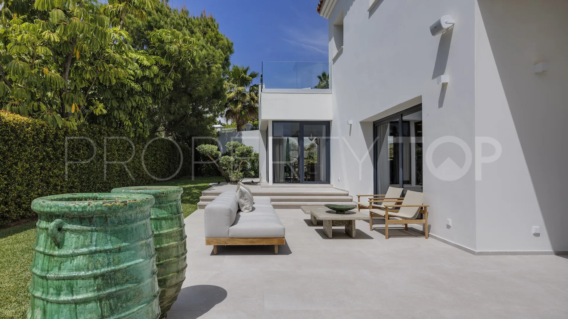 Buy 4 bedrooms villa in La Alqueria