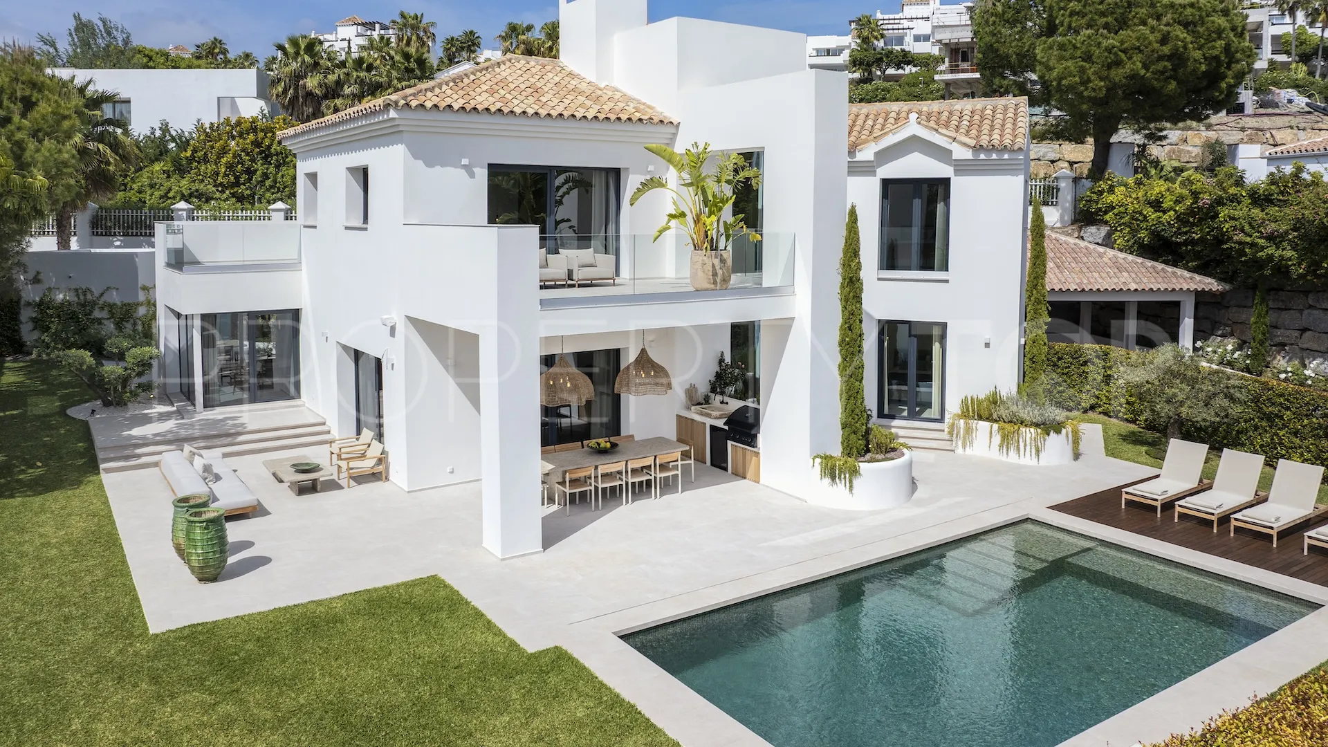 Buy 4 bedrooms villa in La Alqueria