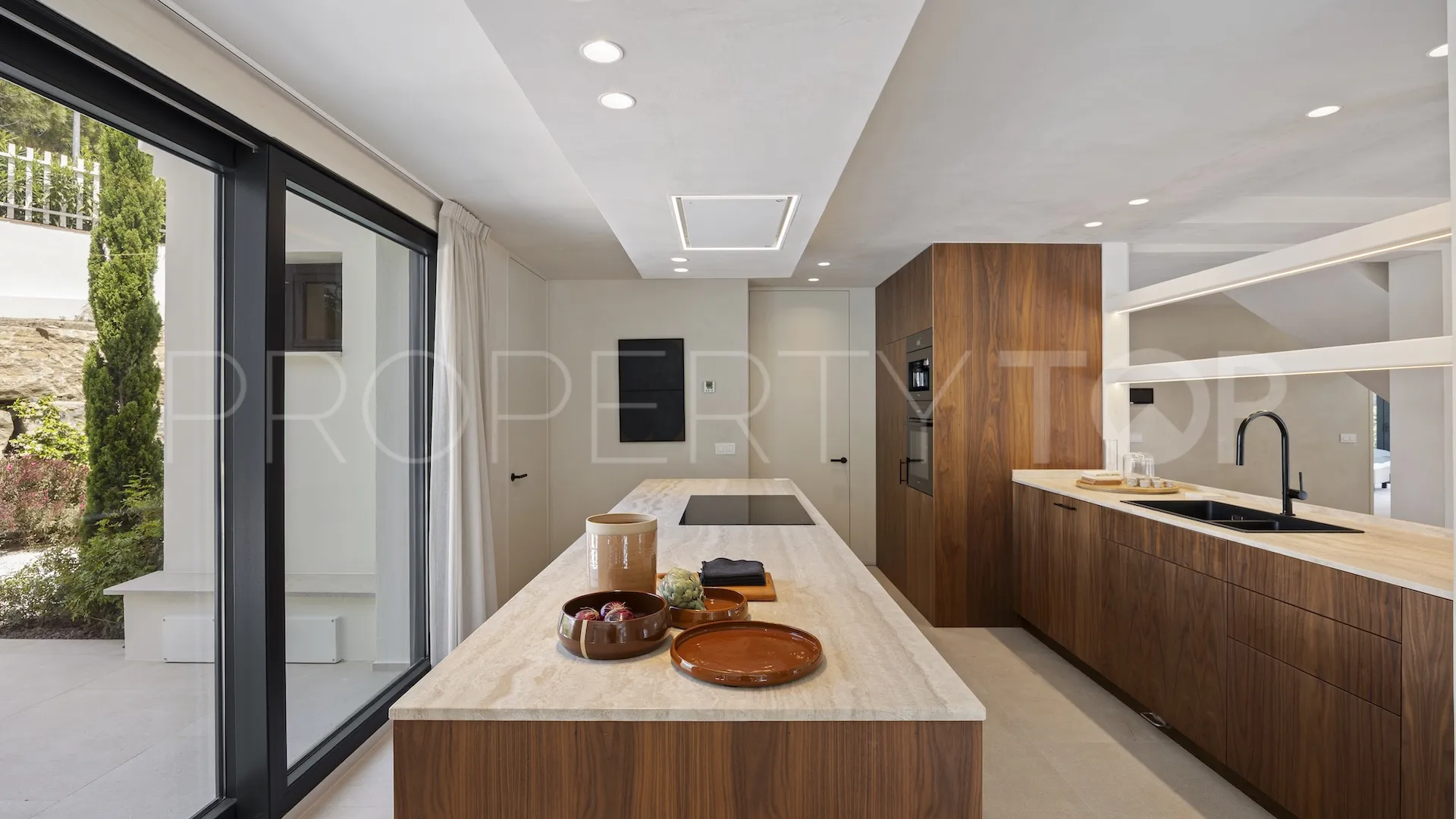 Buy 4 bedrooms villa in La Alqueria