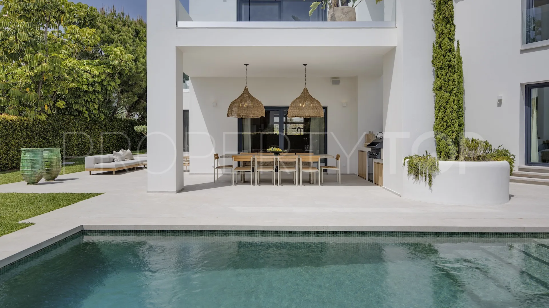 Buy 4 bedrooms villa in La Alqueria