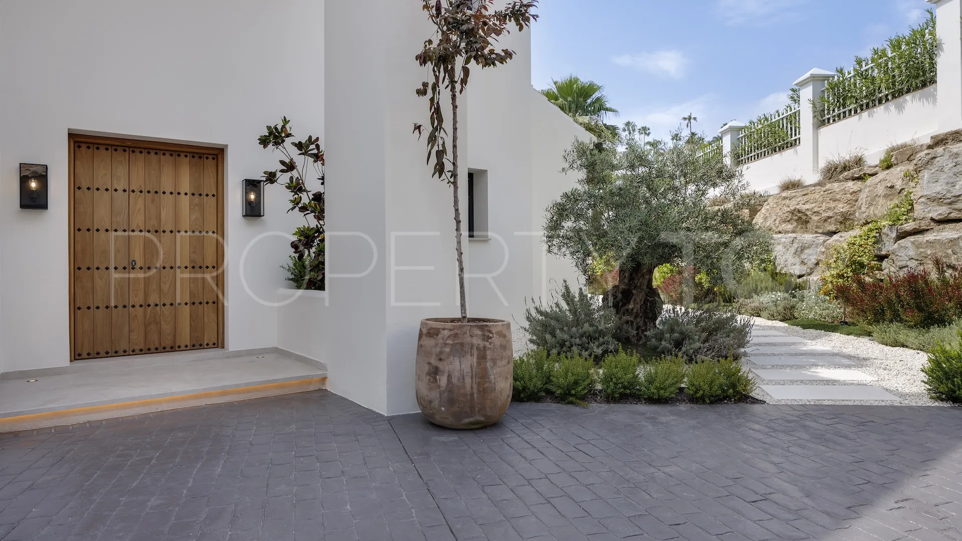 Buy 4 bedrooms villa in La Alqueria
