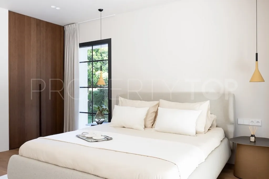 Buy Benahavis 4 bedrooms villa