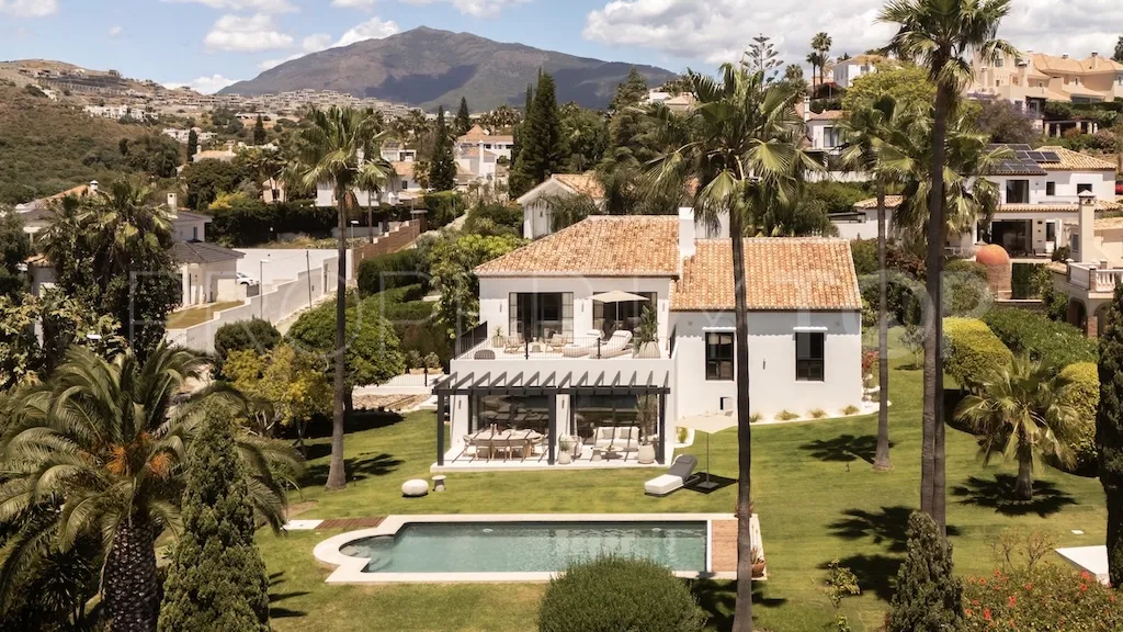 Buy Benahavis 4 bedrooms villa