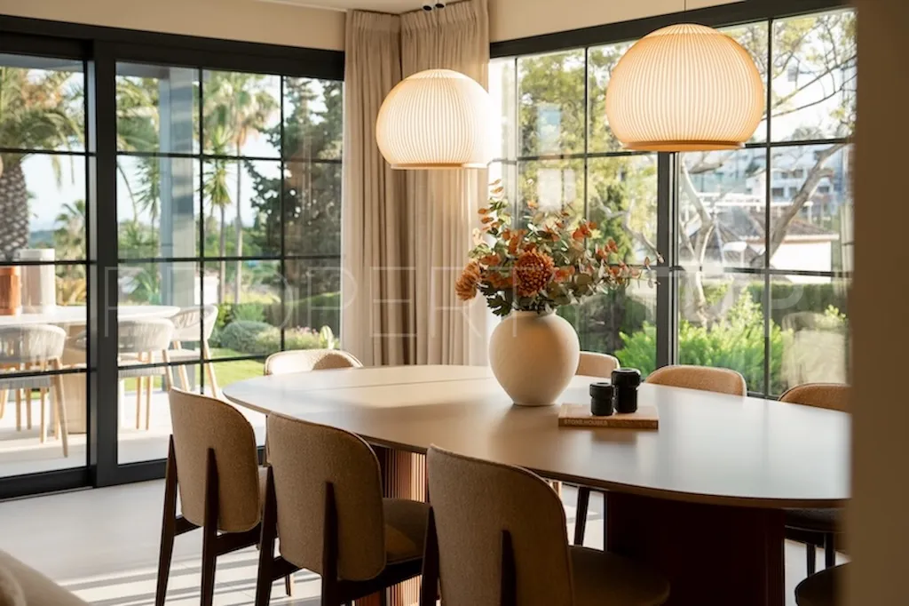 Buy Benahavis 4 bedrooms villa