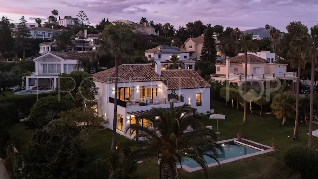 Buy Benahavis 4 bedrooms villa