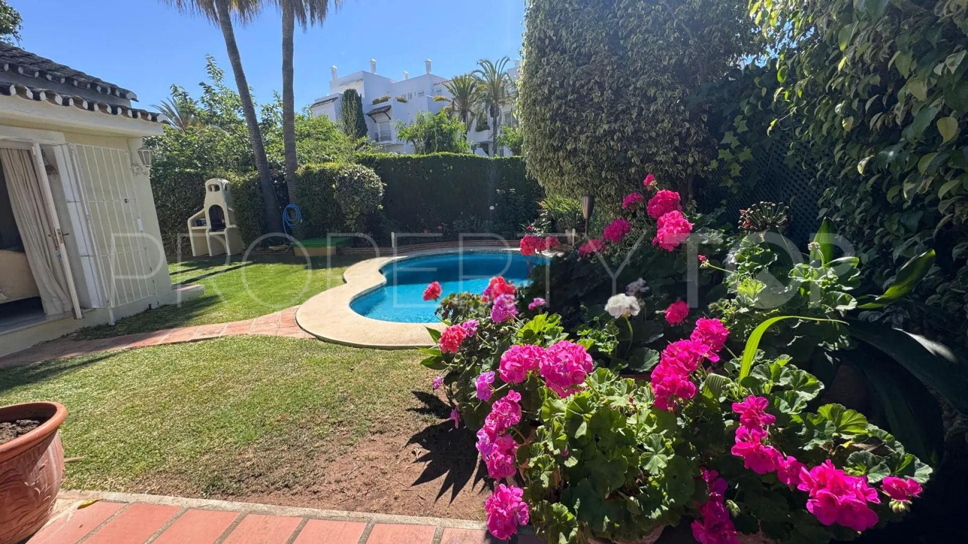 3 bedrooms villa in Beach Side Golden Mile for sale