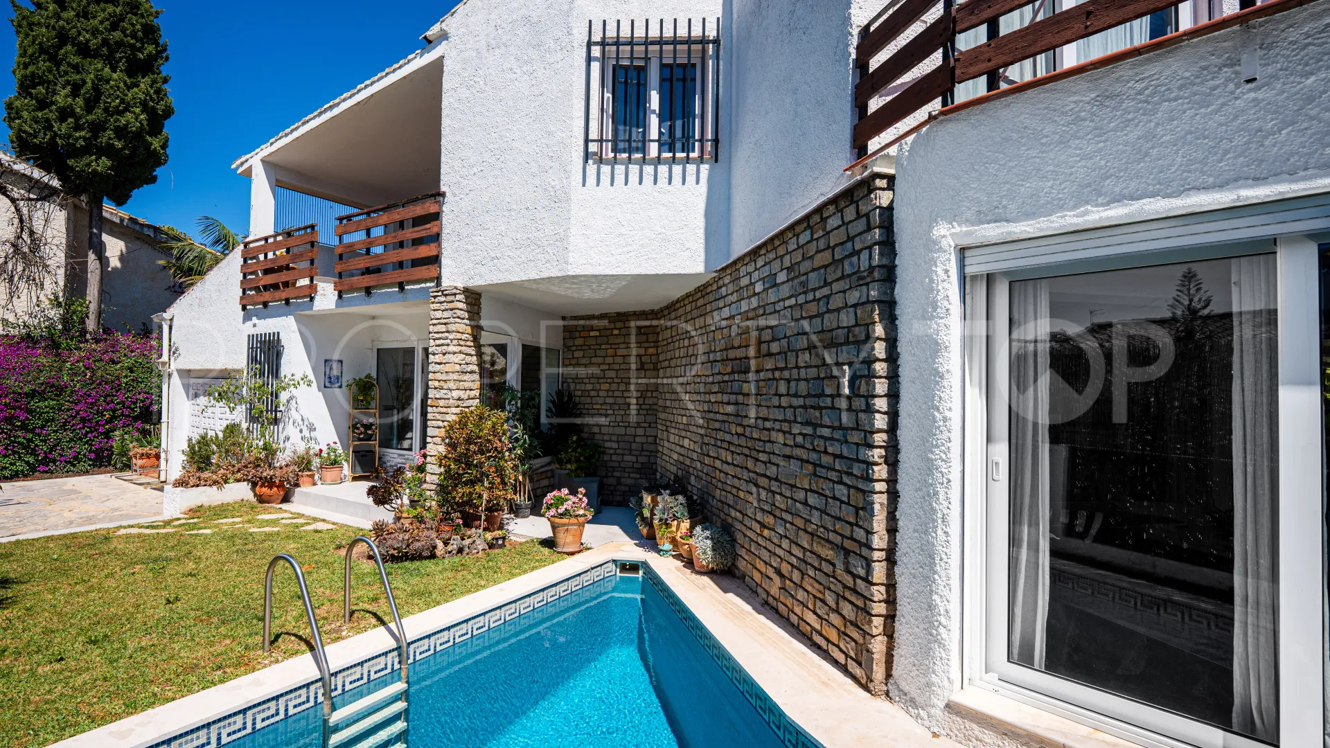 For sale Marbella Centro villa with 3 bedrooms