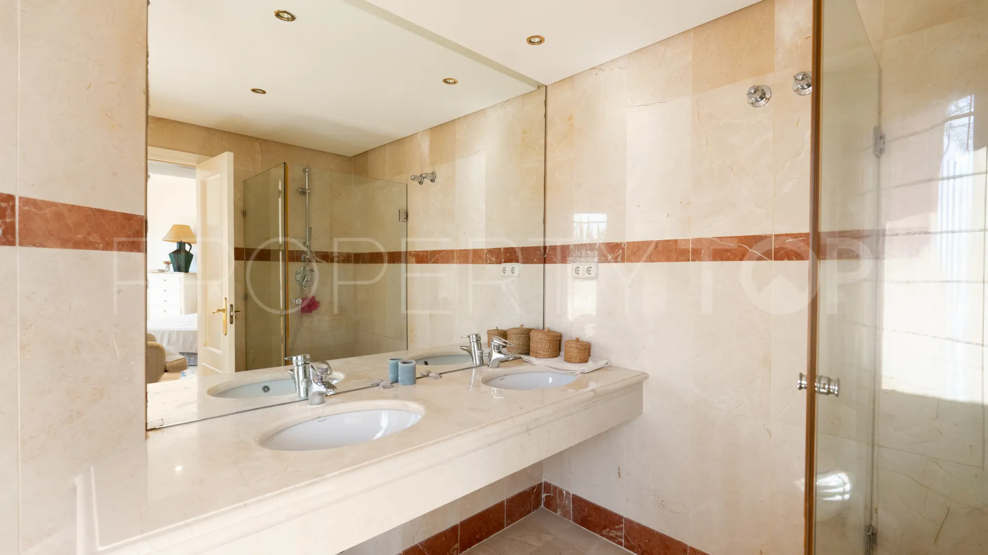 Duplex penthouse for sale in Estepona East with 3 bedrooms