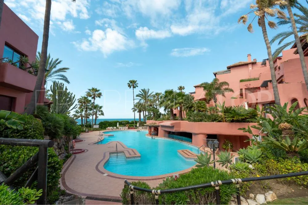 Duplex penthouse for sale in Estepona East with 3 bedrooms