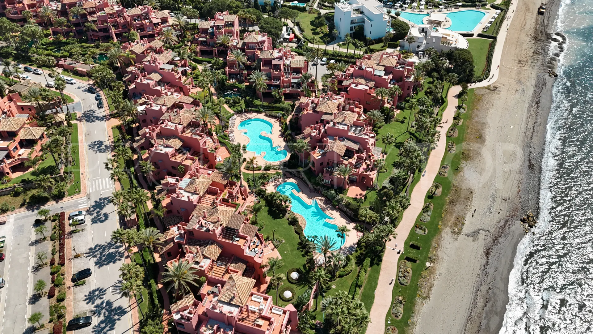 Duplex penthouse for sale in Estepona East with 3 bedrooms