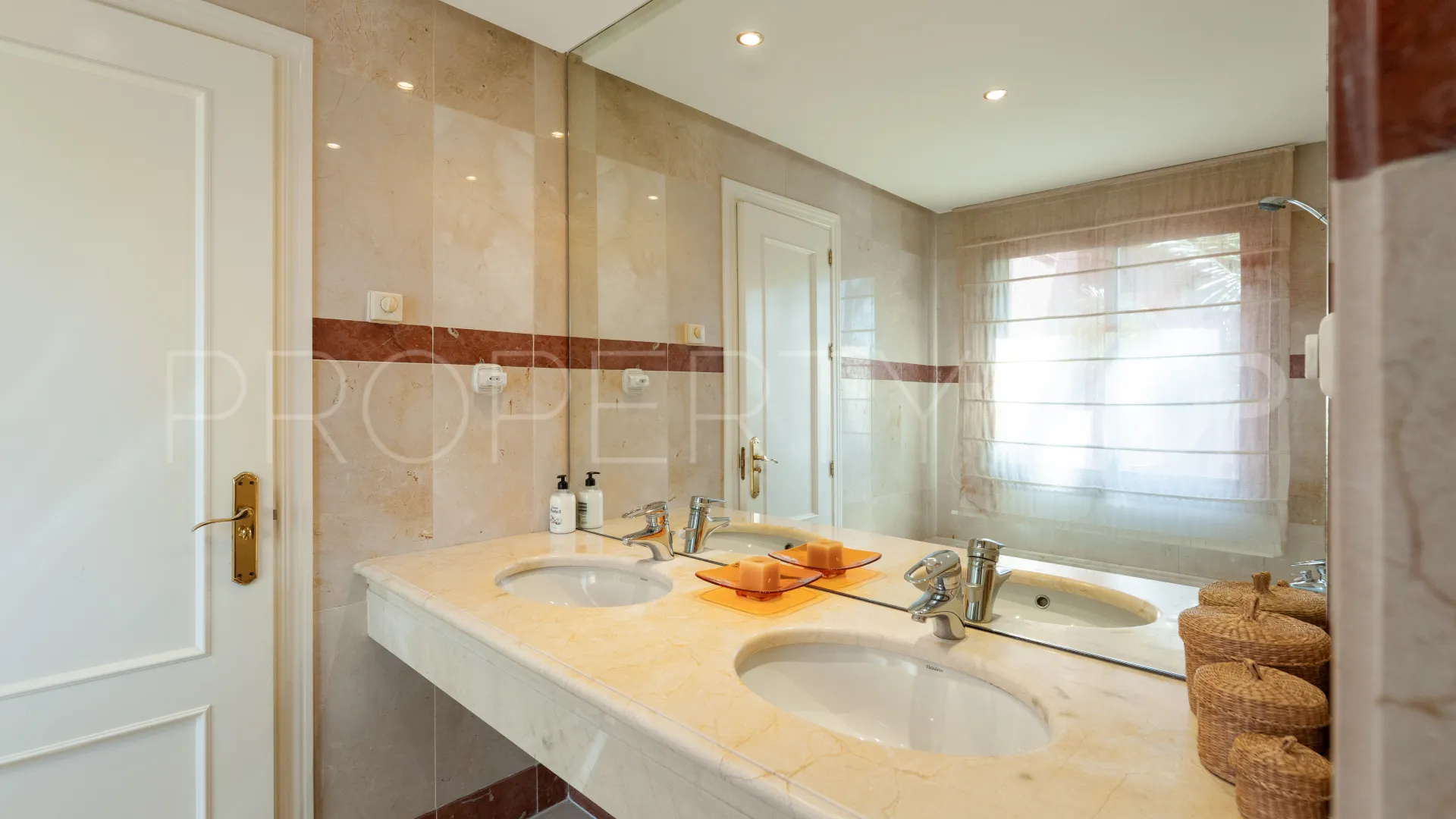 Duplex penthouse for sale in Estepona East with 3 bedrooms