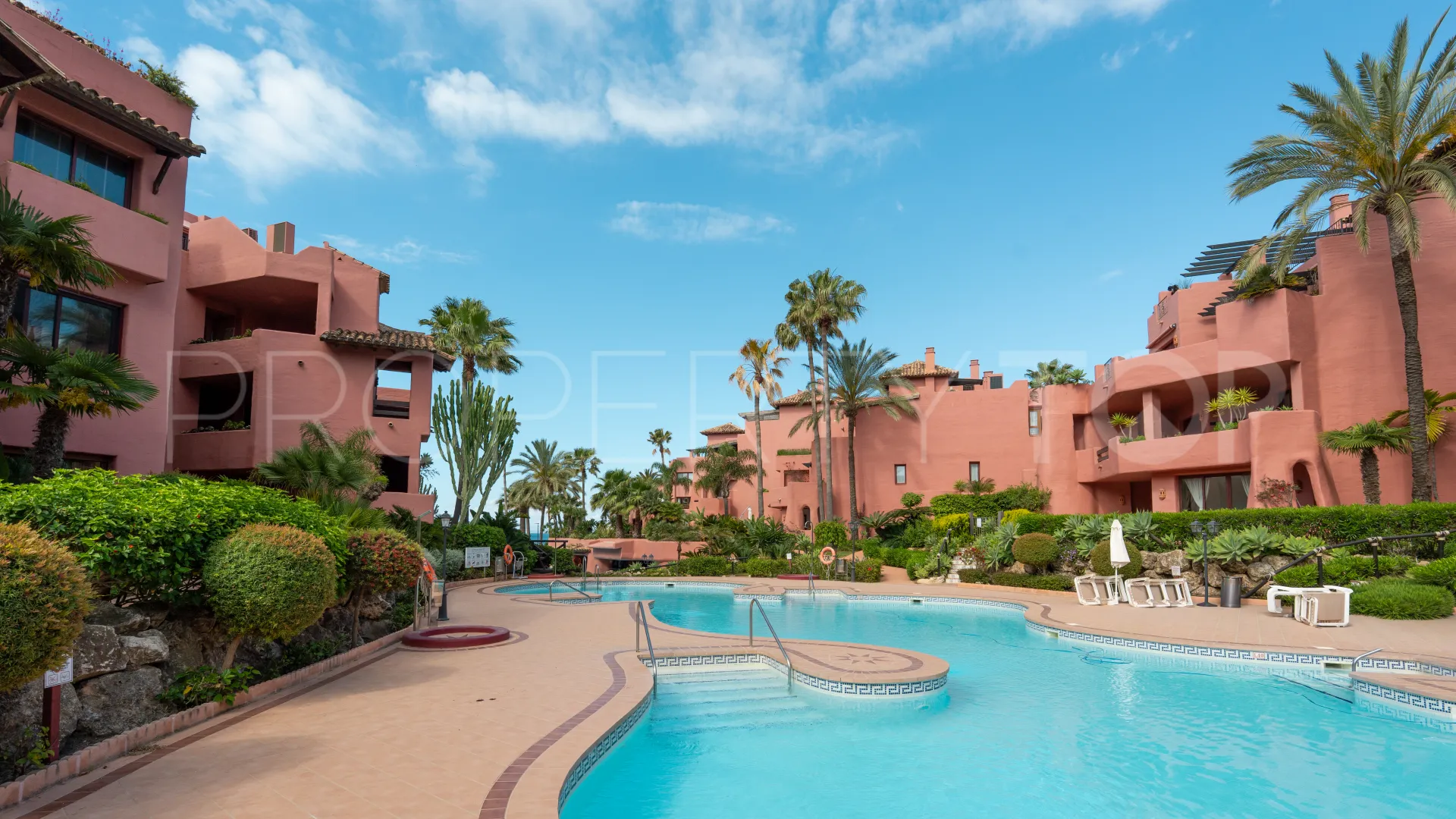 Duplex penthouse for sale in Estepona East with 3 bedrooms