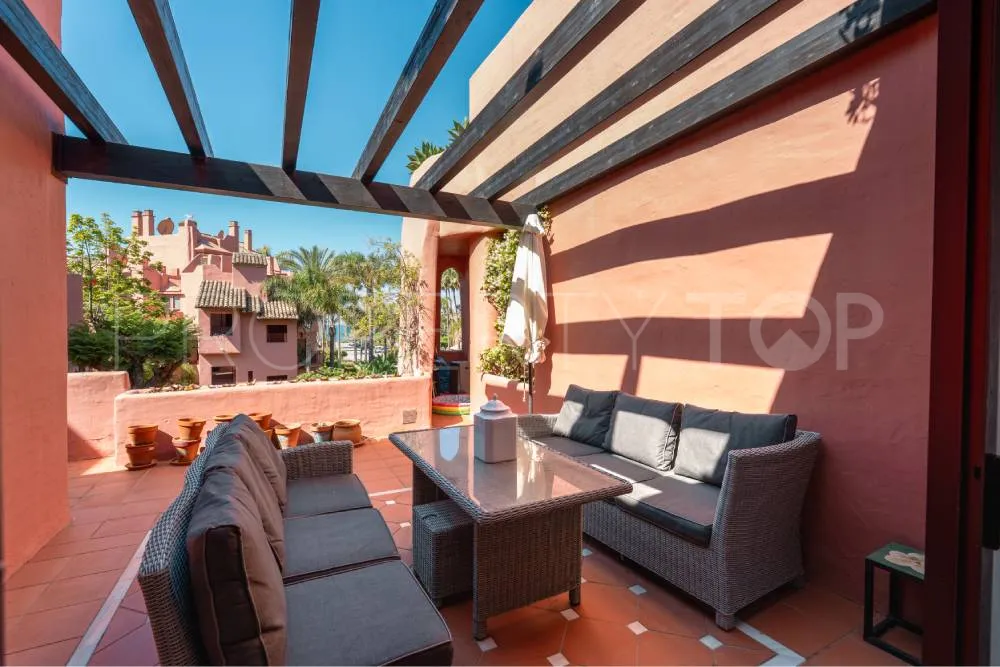 Duplex penthouse for sale in Estepona East with 3 bedrooms