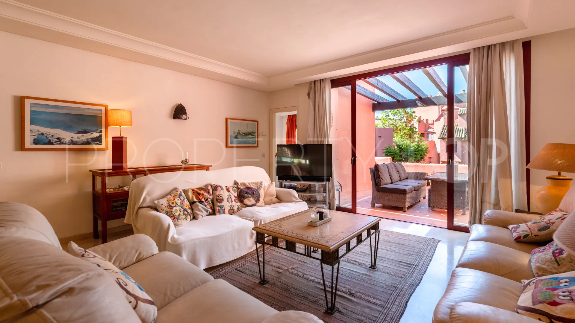 Duplex penthouse for sale in Estepona East with 3 bedrooms