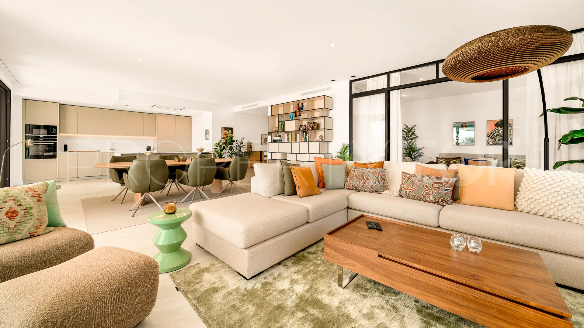 Apartamento planta baja en venta con 4 dormitorios en Los Monteros