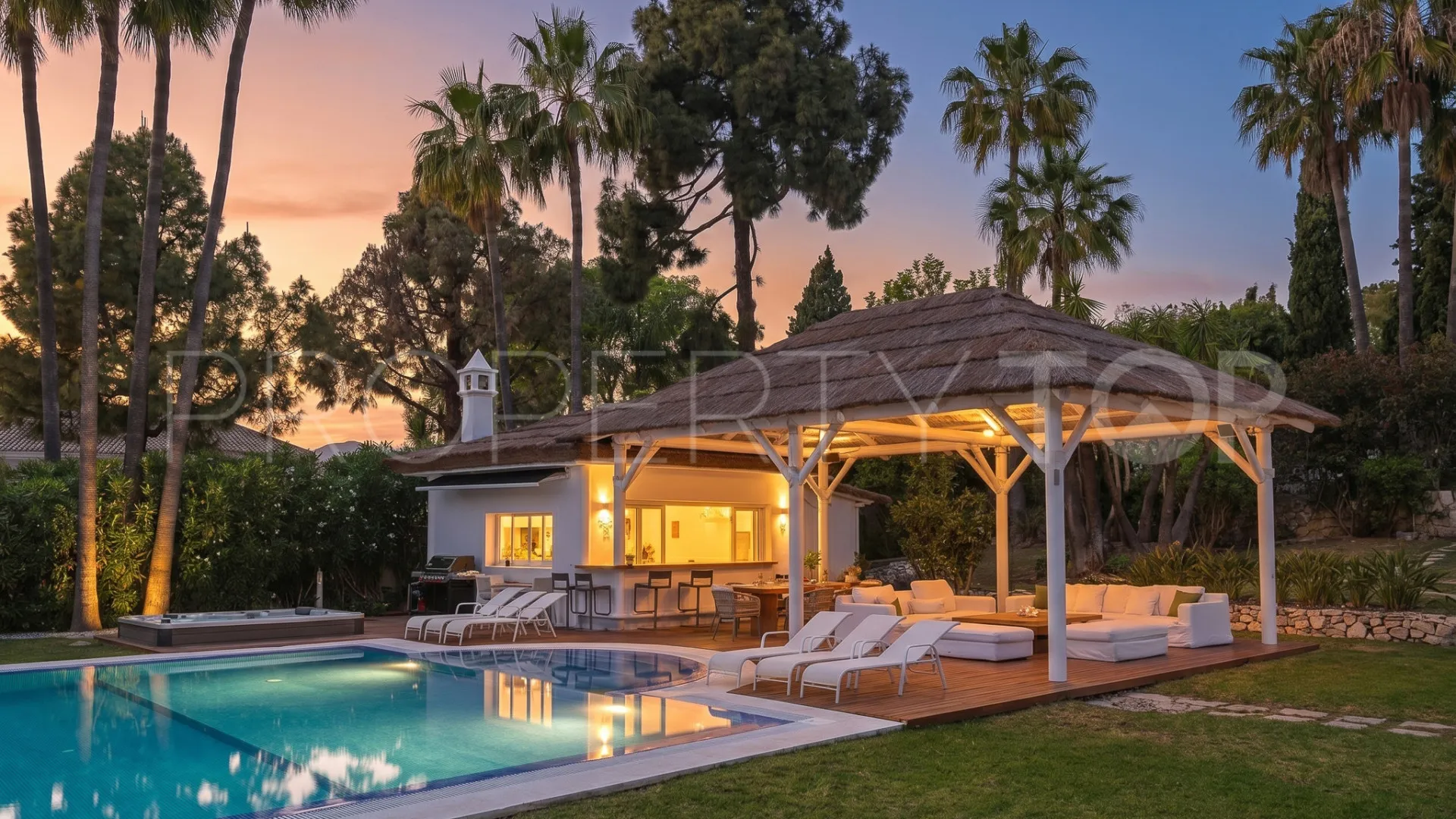 Buy Marbella East 7 bedrooms villa