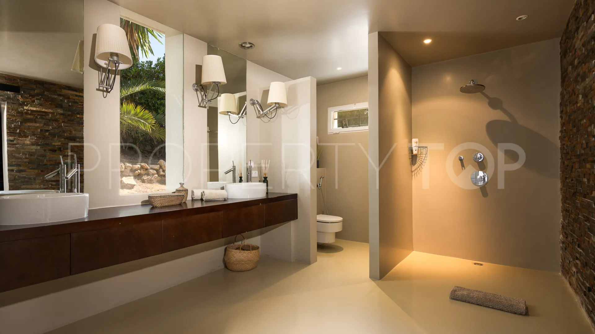 Buy Marbella East 7 bedrooms villa