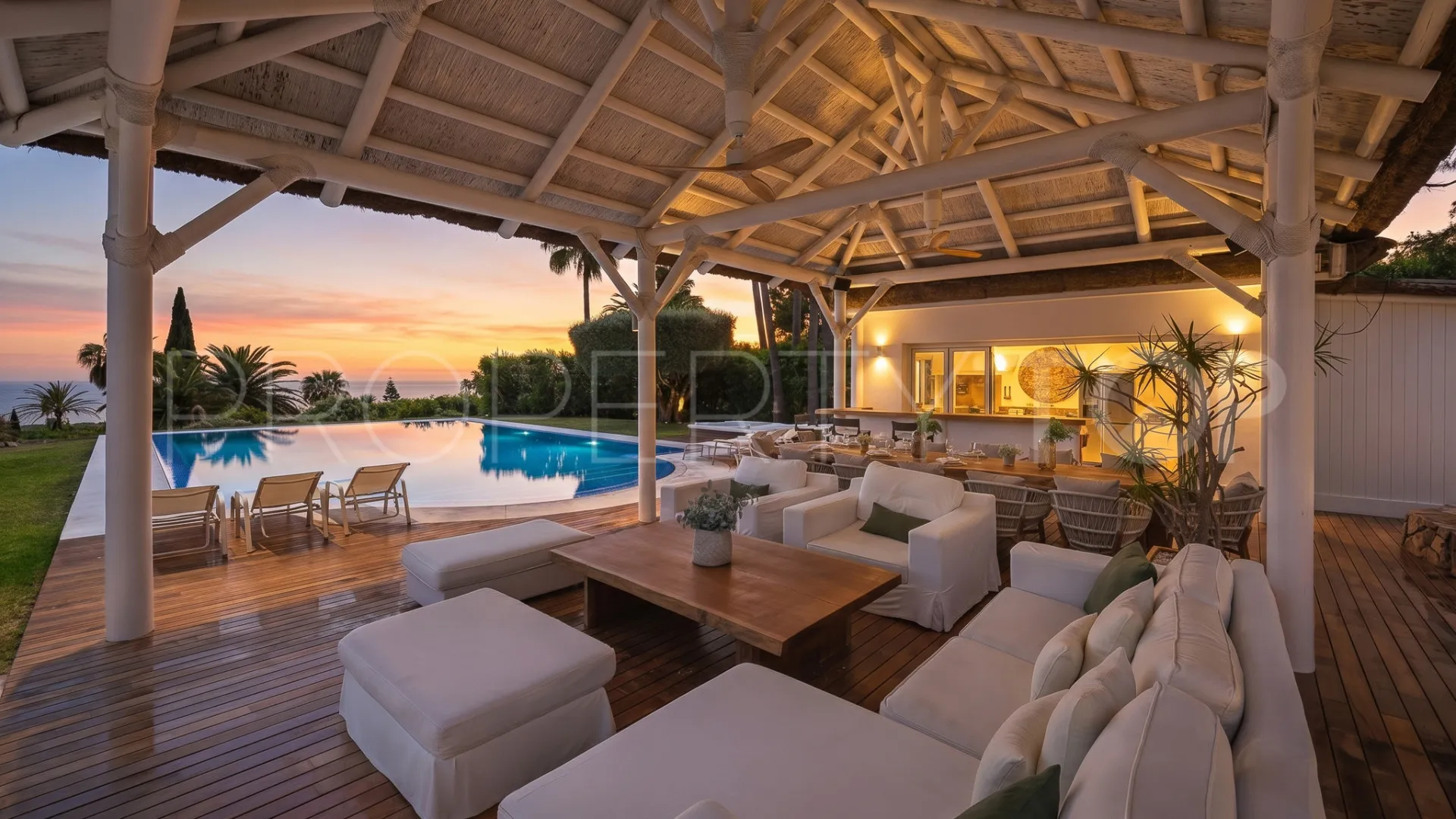 Buy Marbella East 7 bedrooms villa