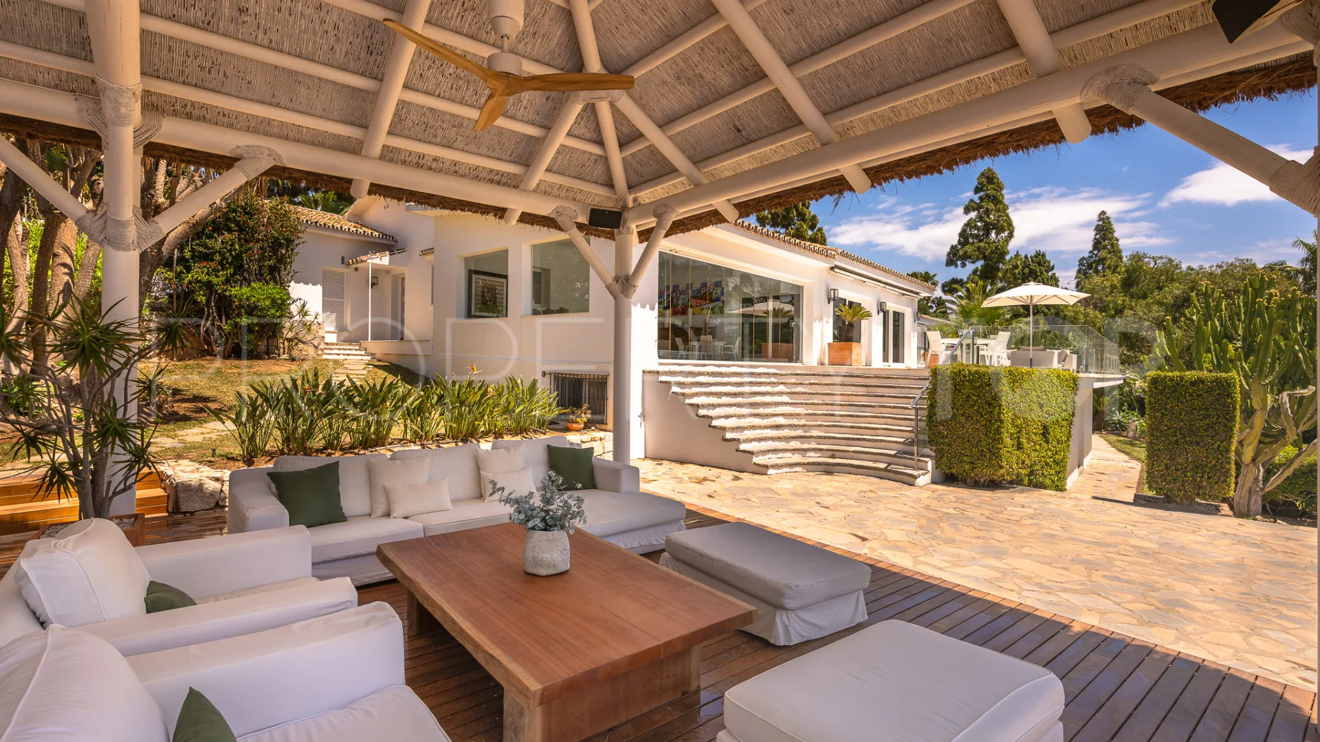 Buy Marbella East 7 bedrooms villa
