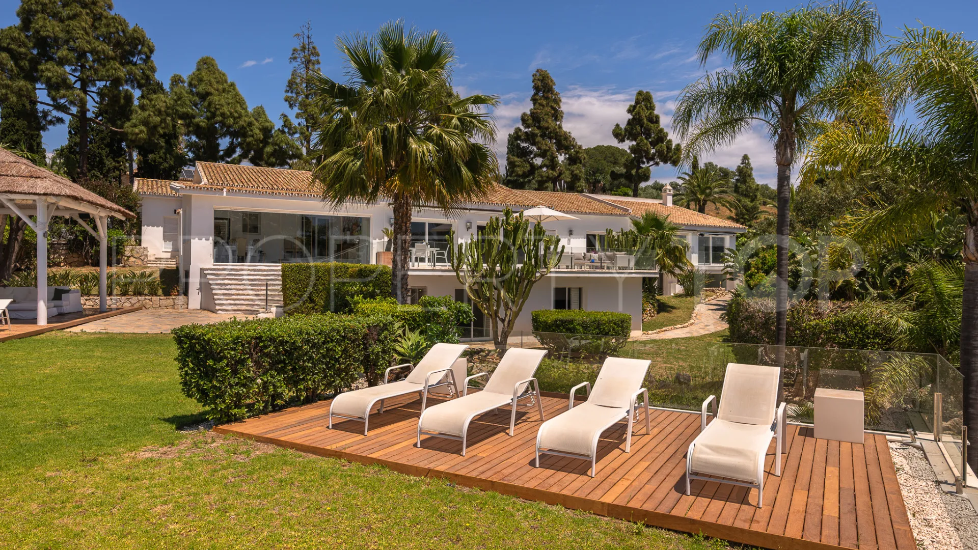 Buy Marbella East 7 bedrooms villa