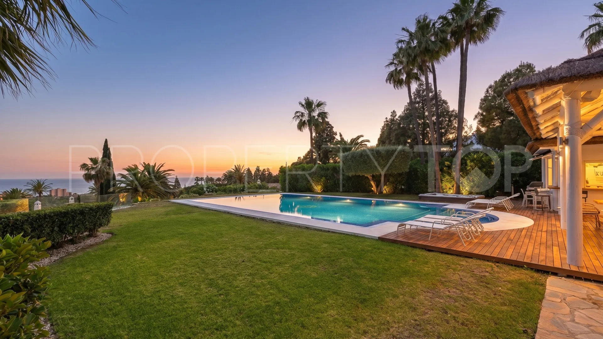Buy Marbella East 7 bedrooms villa