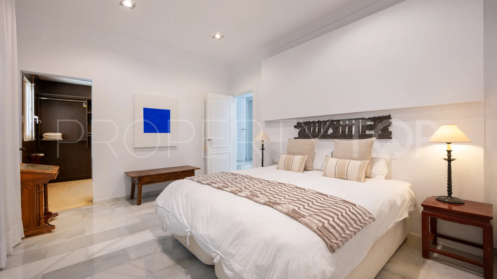 Buy Marbella East 7 bedrooms villa