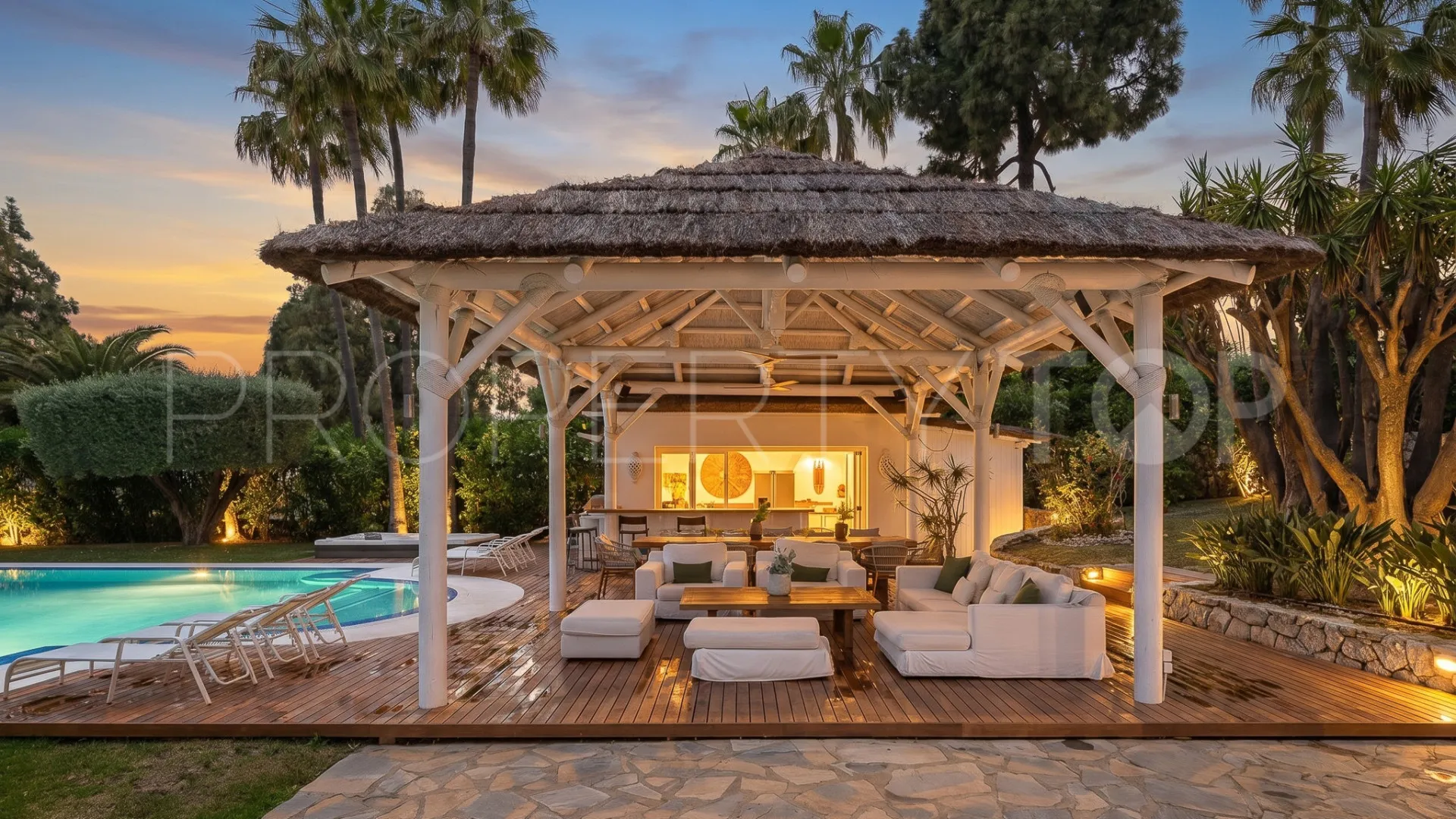 Buy Marbella East 7 bedrooms villa