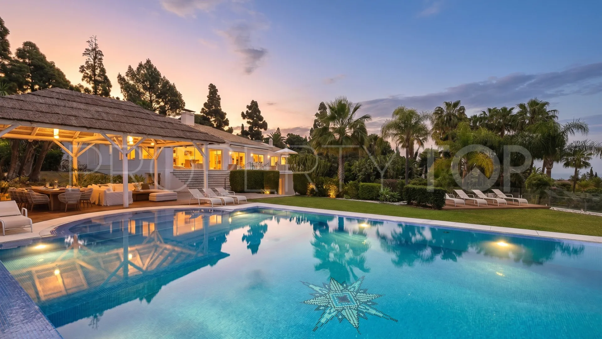 Buy Marbella East 7 bedrooms villa