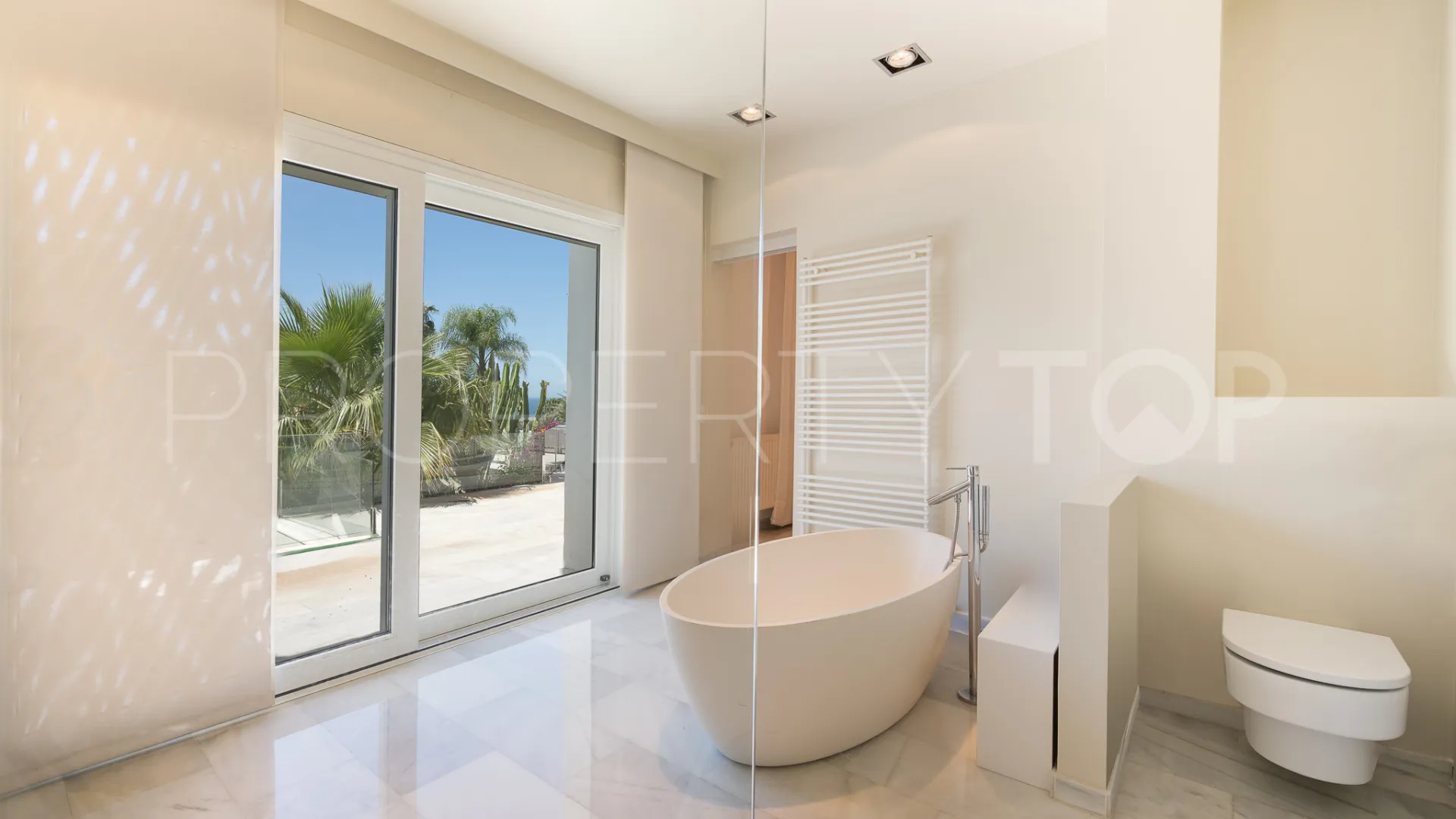 Buy Marbella East 7 bedrooms villa