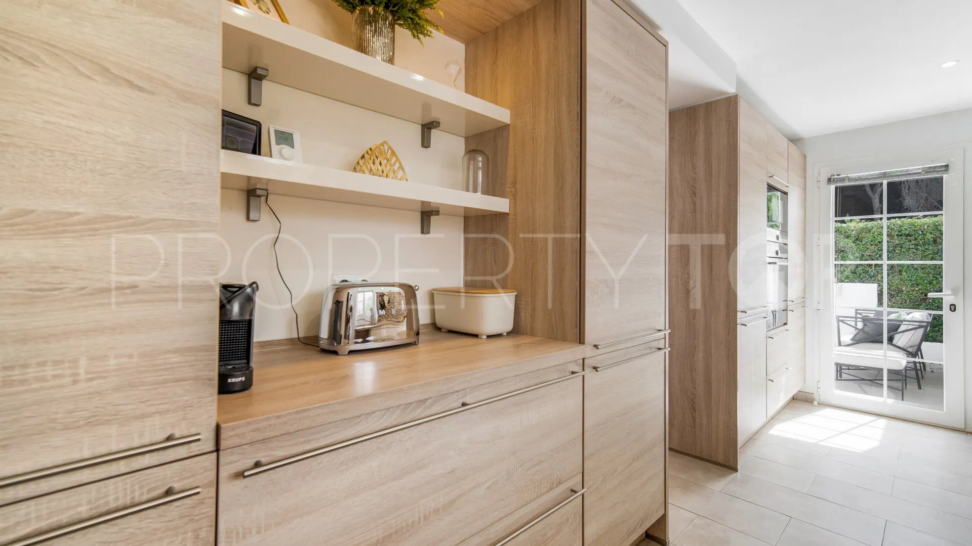For sale Marbellamar town house with 4 bedrooms