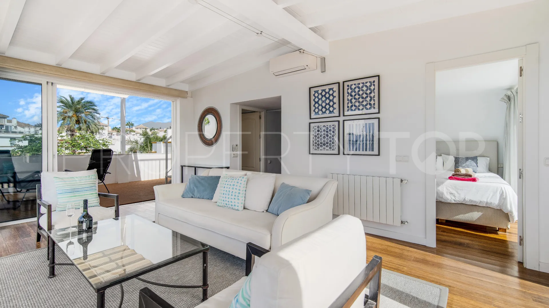 For sale Marbellamar town house with 4 bedrooms