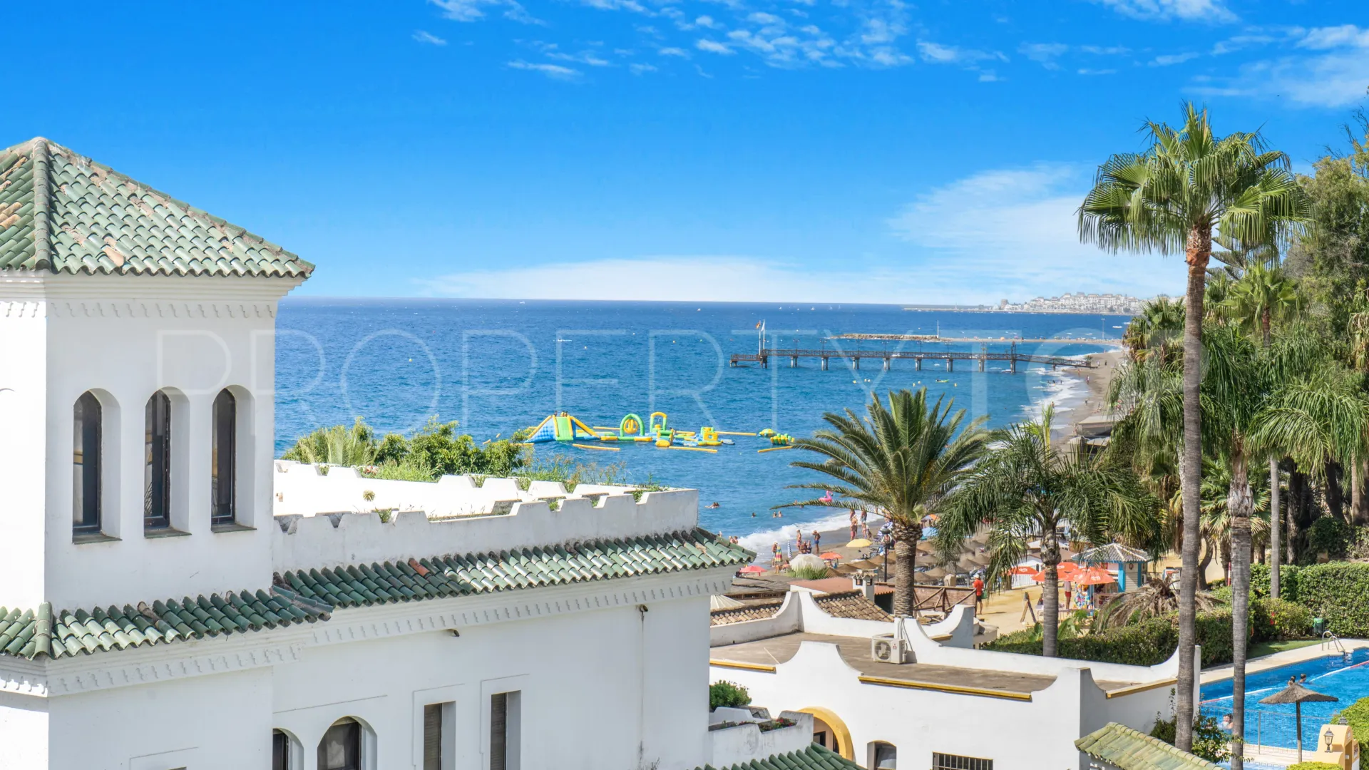 For sale Marbellamar town house with 4 bedrooms