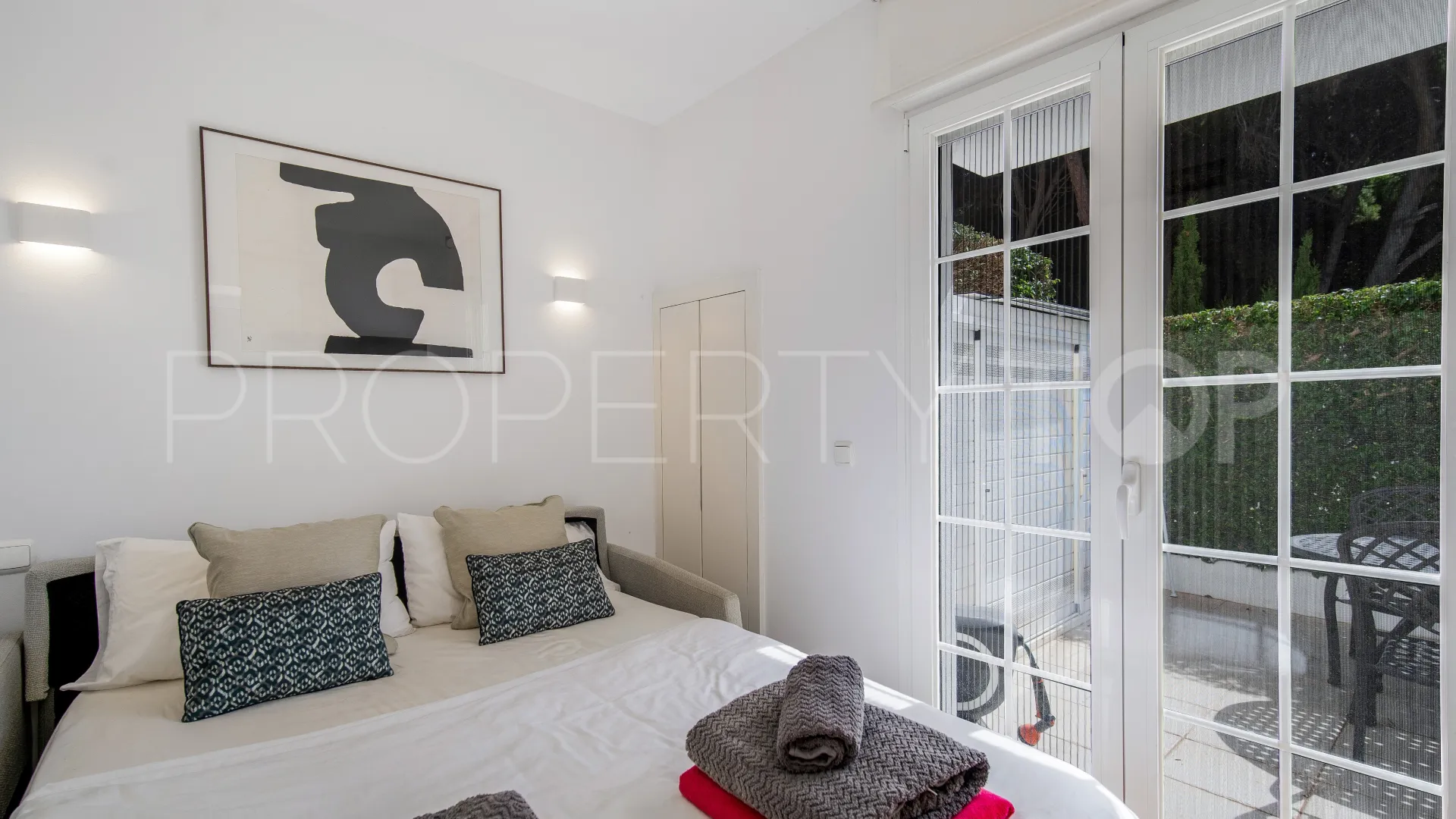 For sale Marbellamar town house with 4 bedrooms