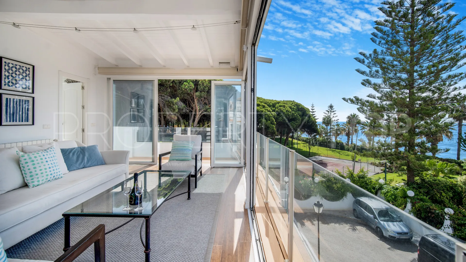 For sale Marbellamar town house with 4 bedrooms