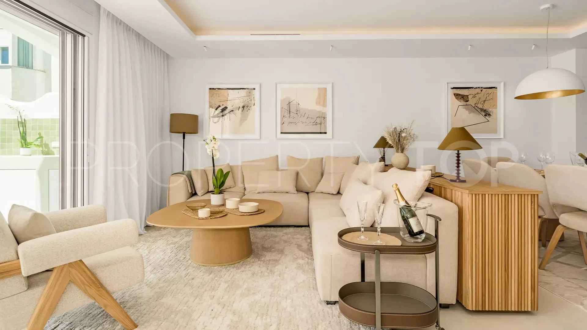 5 bedrooms town house for sale in Golden Mile