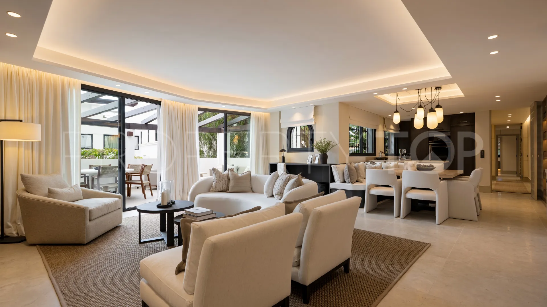 Apartamento con 3 dormitorios a la venta en Coto Real