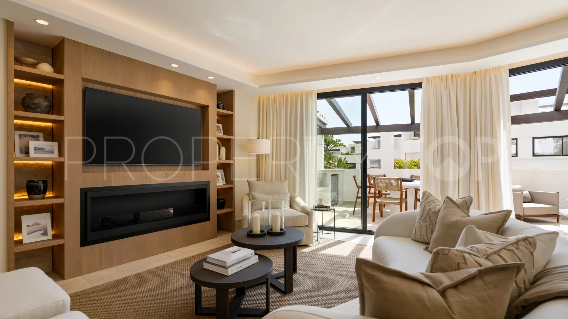 Apartamento con 3 dormitorios a la venta en Coto Real
